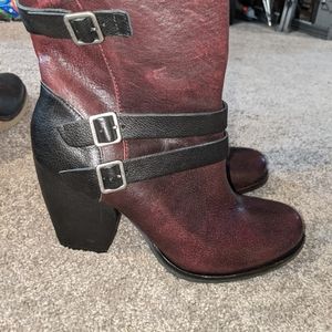 Boots - size 8.5